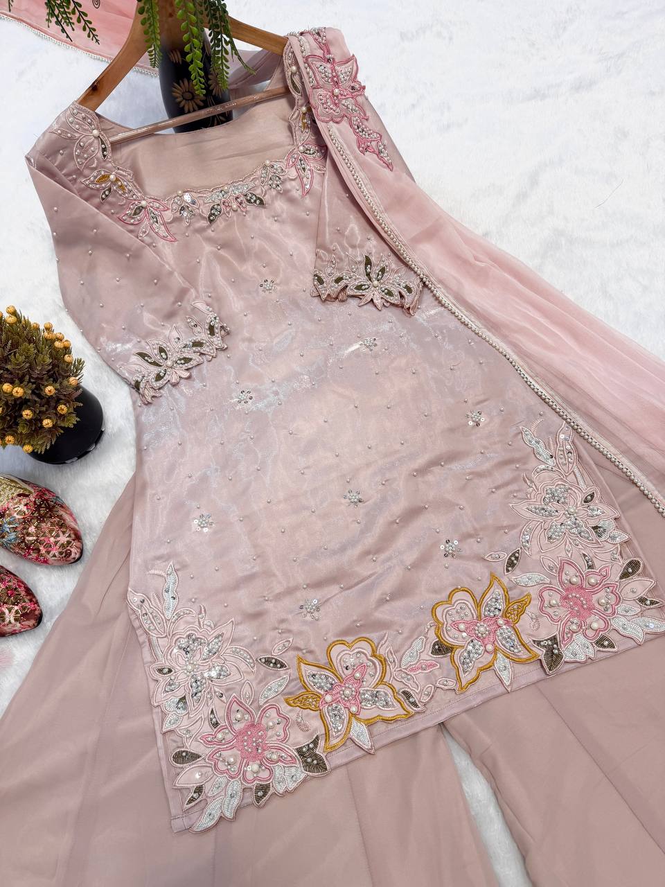 Editorial Rose-Dust Minimalist Set
